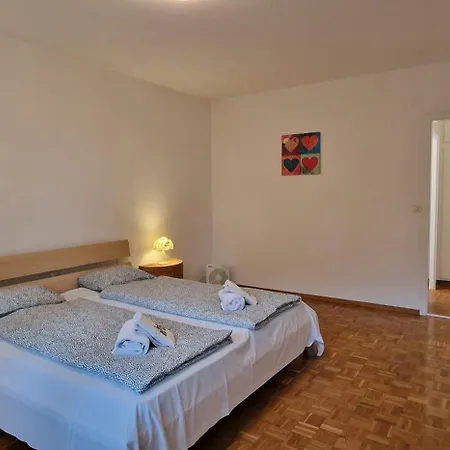 Apartment Lakeview With Self Check-in & Private Parking On Request *