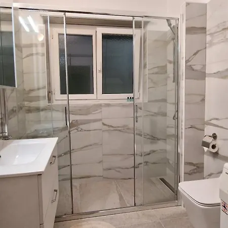 Lakeview With Self Check-in & Private Parking On Request Lugano