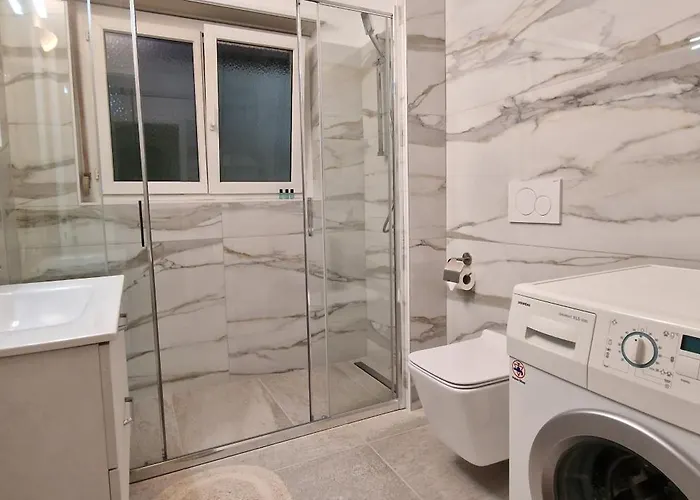 Lakeview With Self Check-in & Private Parking On Request *